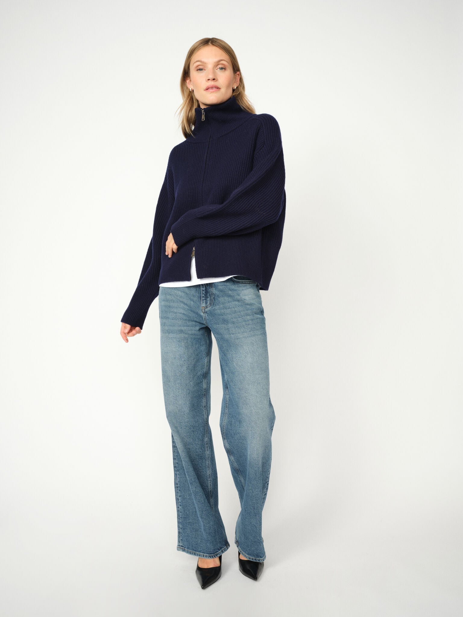 Modelshot / Vintage Blue / Detail